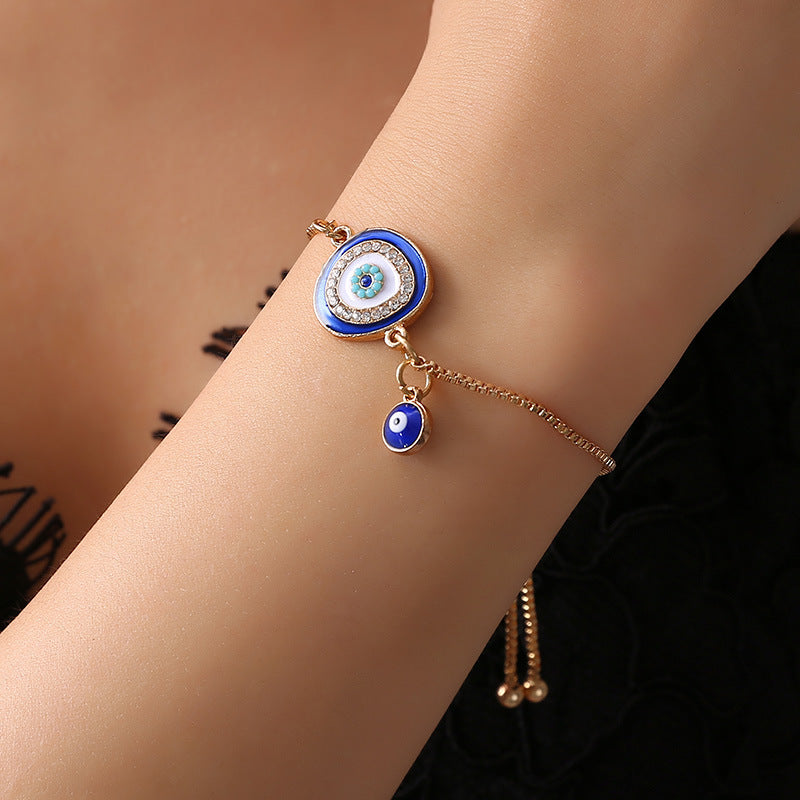 Eyes Pendant Bracelet