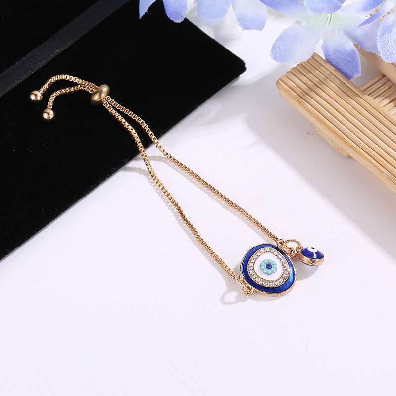 Eyes Pendant Bracelet